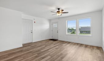 25 Village Cir, Augusta, ME 04330