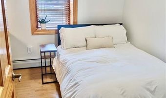20 Lee Ave 2, Newport, RI 02840