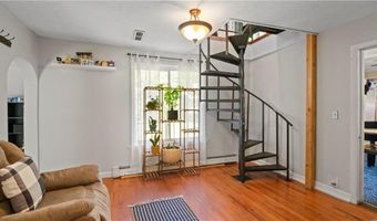 608 Black Plain Rd, North Smithfield, RI 02896