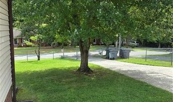 1426 Brookdale Dr, Asheboro, NC 27205