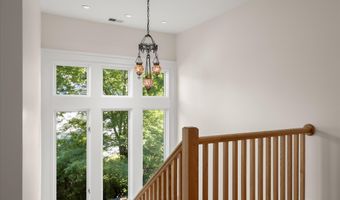 5104 SCARSDALE Rd, Bethesda, MD 20816