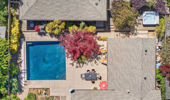 746 C St, Ashland, OR 97520