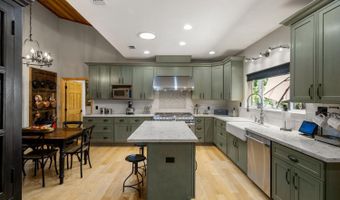 1641 Meadowview Rd, Arnold, CA 95223