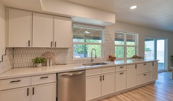 12704 EASTRIDGE Pl NE, Albuquerque, NM 87112