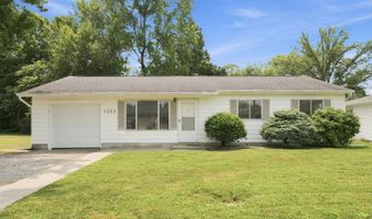 1203 Superior Dr, Auburn, IN 46706