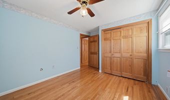 55 Burnham Rd, Billerica, MA 01862
