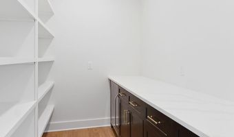 56 W Washington Ave, Atlantic Highlands, NJ 07716