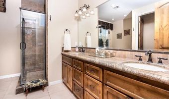 23475 Trappers Hollow Rd, Alpine, CA 91901