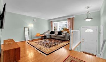 7930 PEYTON Frst, Annandale, VA 22003