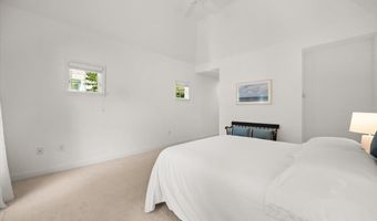 9 Blue Meadow Ct 9, Bourne, MA 02532