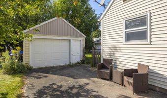 2103 N CLARK St, Appleton, WI 54911