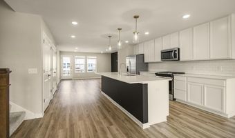 5860 156th St W, Apple Valley, MN 55124