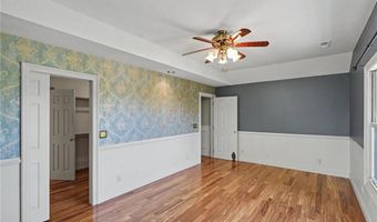 618 E 1714 Rd, Baldwin City, KS 66006