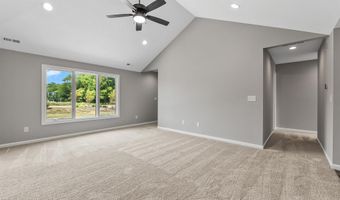 1700 Badger Ln, Auburn, IN 46706