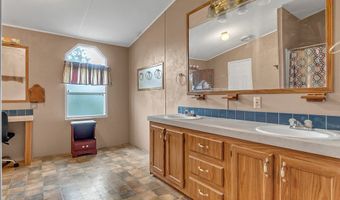 1694 Christopher Cove Rd, Albany, GA 31705