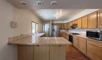 1055 Shadow Ln, Fernley, NV 89408