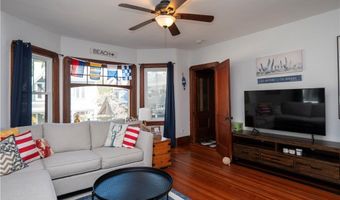 4 Newport Ave B2, Newport, RI 02840