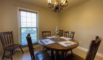 105 Springhill Dr, Bardstown, KY 40004