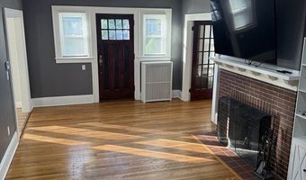 51 Reed St, Agawam, MA 01001