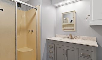 914 Jacaranda Dr, Barefoot Bay, FL 32976