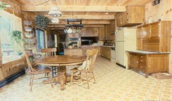 88 Winthrop Rd, Chester, CT 06412