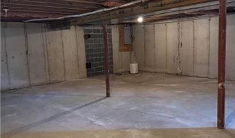 1929 Earls Ct, Allentown, PA 18103