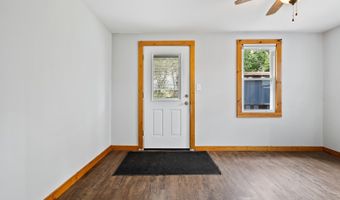 42782 N Lake Ave, Antioch, IL 60002