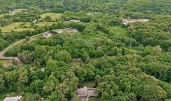 37 Anella Dr, Bethany, CT 06524