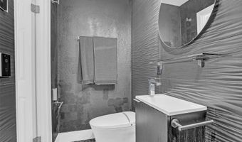 733 OVERLOOK Dr, Apopka, FL 32703