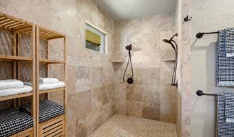 785 W Kuiaha Rd, Haiku, HI 96708