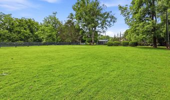 11005 Park Rd, Anchorage, KY 40223
