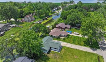 26097 W Channel Ave, Antioch, IL 60002