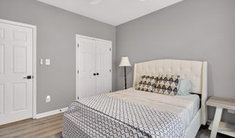 25335 CURIOSITY Sq, Aldie, VA 20105