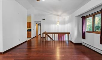 36 Stony Ln, North Kingstown, RI 02852
