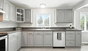 16510 SE GORDON St, Milwaukie, OR 97267