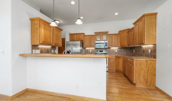 1421 N Lakeside Dr, Andover, KS 67002