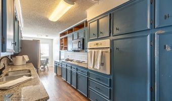 2402 Stonecrest Dr, Abilene, TX 79606