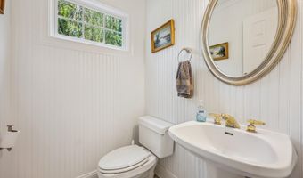 8201 HECTIC HILL Ln, Rockville, MD 20854