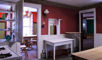 127 Main St, Cambridge, VT 05464