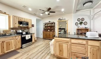 102 Doporto Ct, Carlsbad, NM 88220