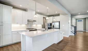 904 MIDBROOK Ln, Bowie, MD 20716