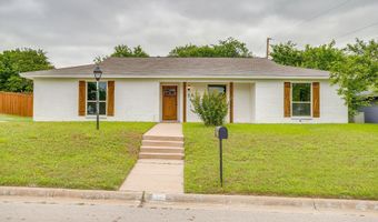 220 Rolling Hills Dr, Aledo, TX 76008
