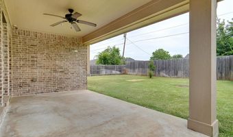 104 Gateway Dr, Alvarado, TX 76009