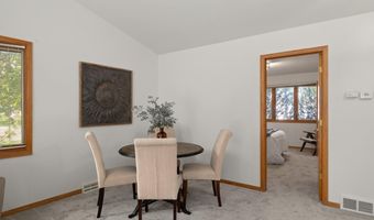 5503 HACKER Cir, Cheyenne, WY 82009