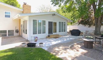 1209 N 4th St, Aberdeen, SD 57401