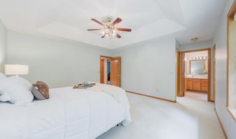 1424 E KEYSTONE Ln, Appleton, WI 54913