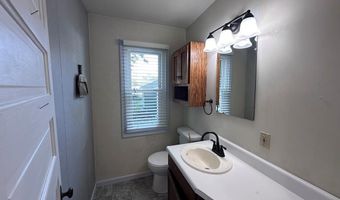 709 N St, Aurora, NE 68818