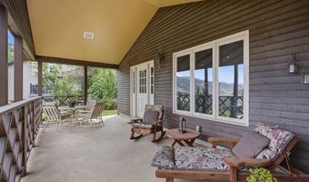 2941 OAKWOOD Dr, Bountiful, UT 84010