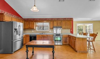 14231 Woodland Hills Dr, Biloxi, MS 39532