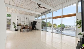 99-1019 Lauole St, Aiea, HI 96701